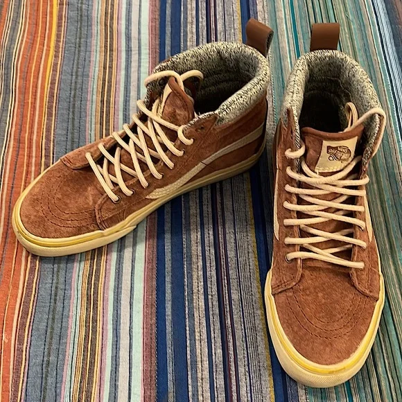 Vans Shoes Unisex Hitop Vans Cappuccinocream Suede Athletic